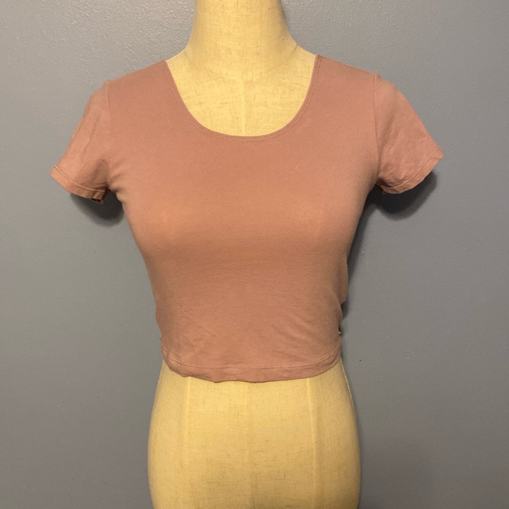 Lilac crop t-shirt from Garage